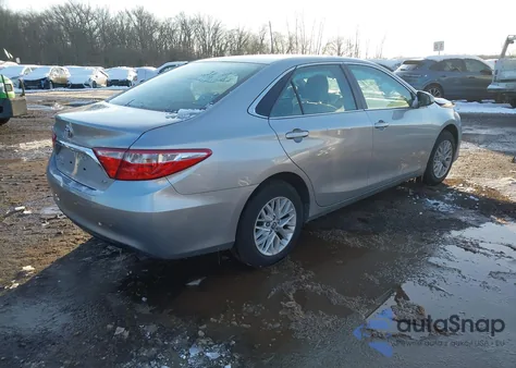 2017 Toyota Camry Le z USA, uszkodzony, nr VIN 4T1BF1FK5HU661030